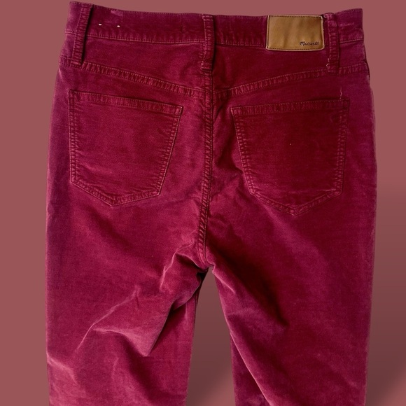 Madewell ‘10” High-Rise Skinny Jeans: Stretch Velvet Edition’ in Dusty Burgundy - Picture 12 of 16